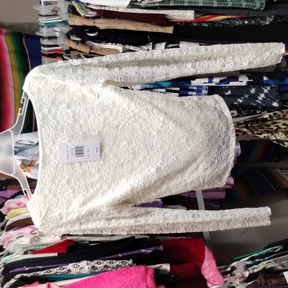 Stitch and pine shirt - Picture 3 of 3